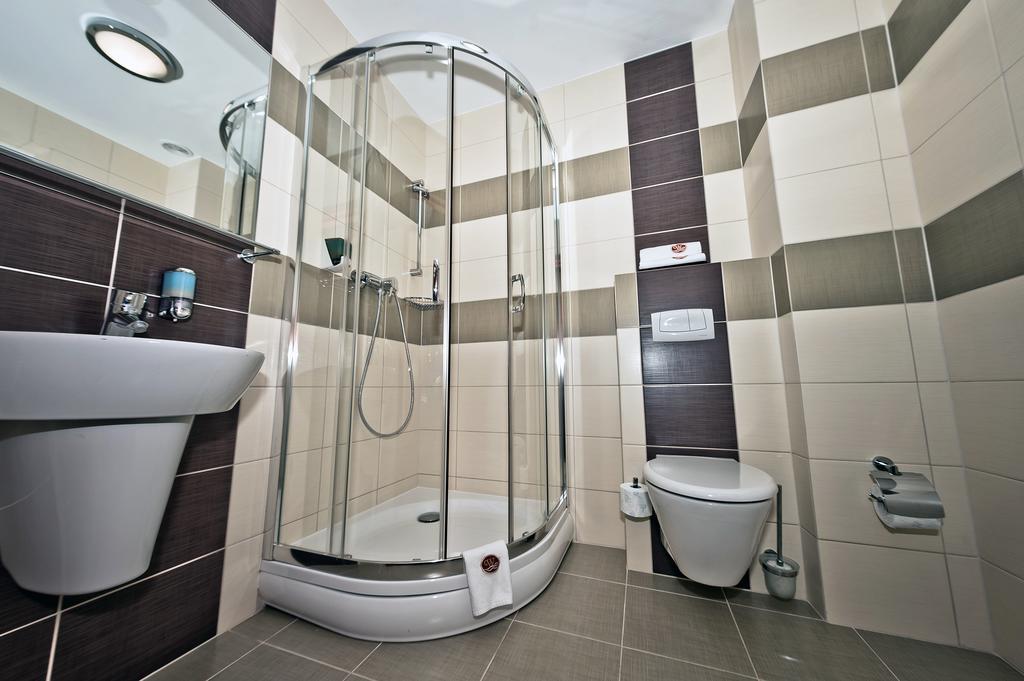 Hotel Wityng Ślesin Rum bild